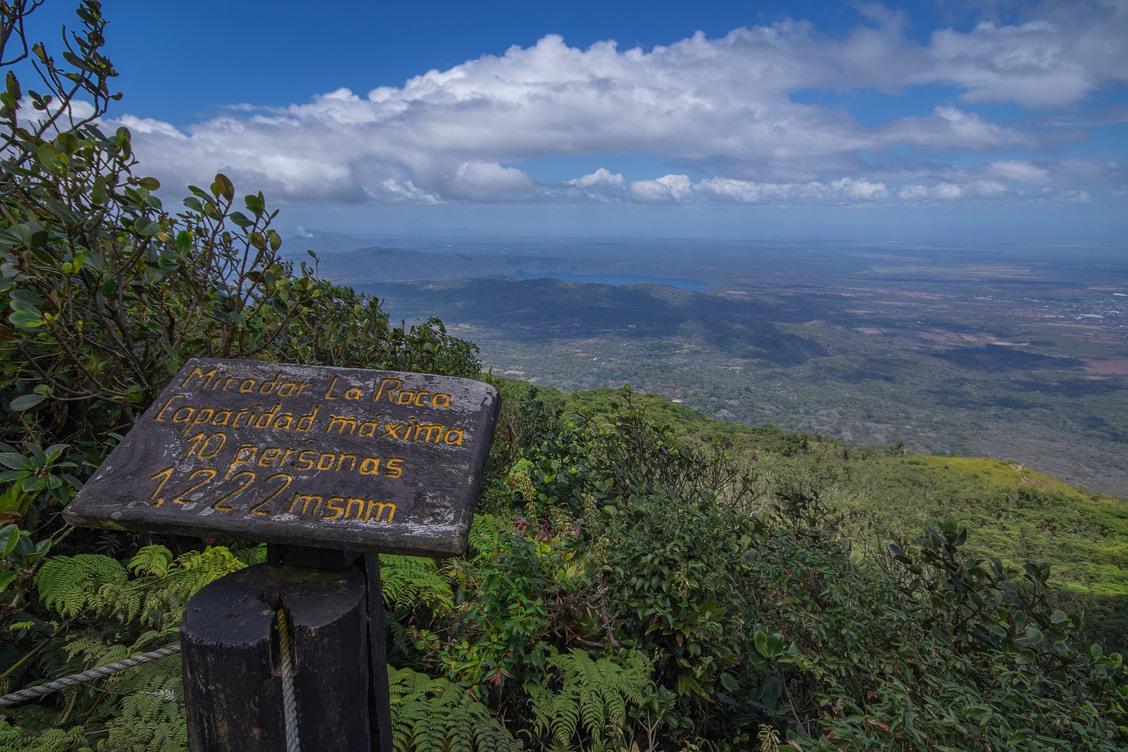 Mombacho Volcano Hike | Crater Trail