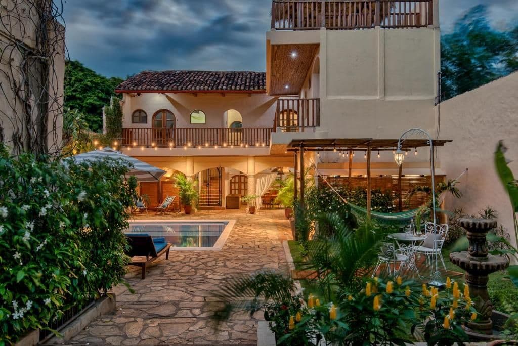 Boutique Stay & Masaya Volcano Experience 4 Days